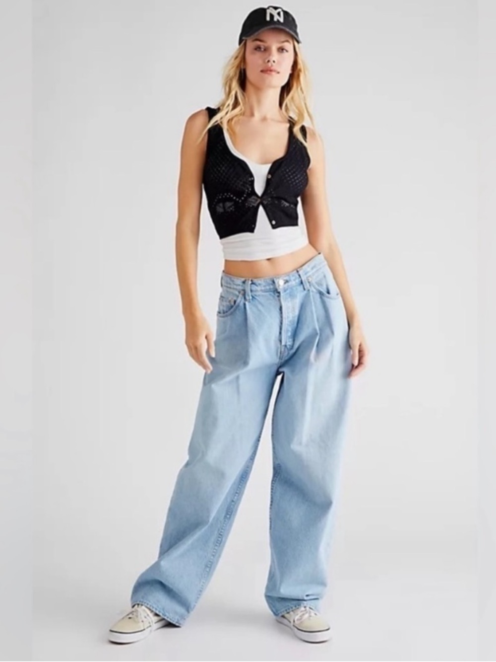 NEW NWOT MOTHER SNACKS! The Pleated Fun Dip Puddle Jean In Just A Nibble Size 26